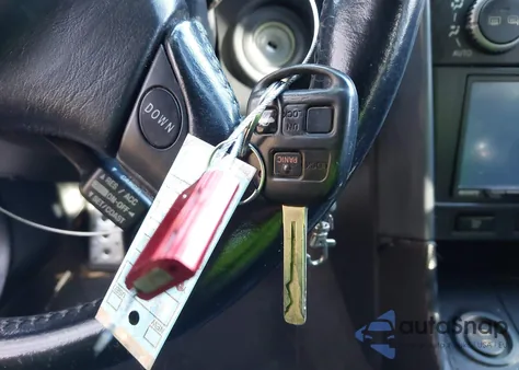 2003 Lexus Is 300 from USA, damaged, VIN JTHBD192X30065612